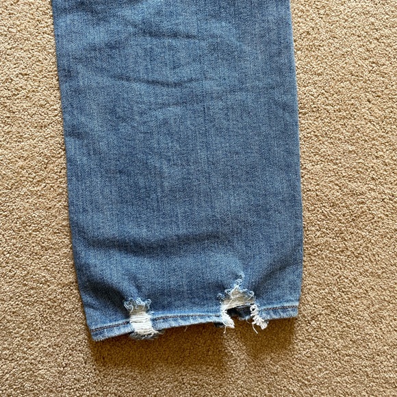 Hidden jeans, high waisted, wide leg, slight distressed look, size 26 - Picture 5 of 7